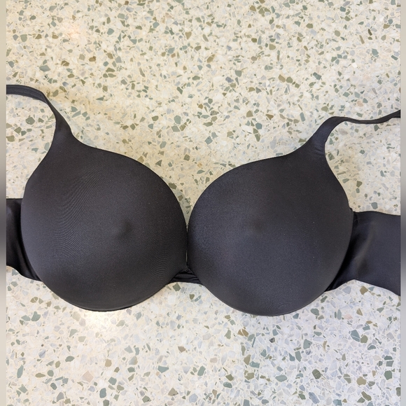 Skims Black Nipple Bra - Picture 2 of 6